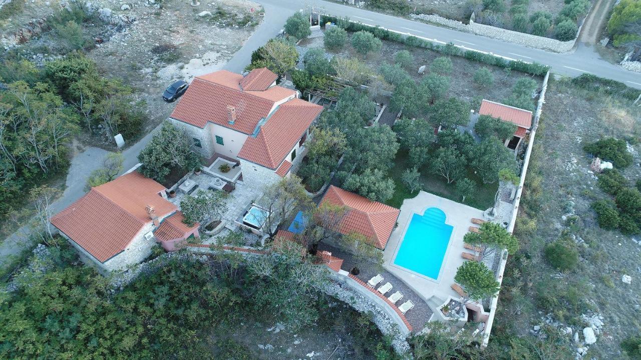 Villa Dabo نوفاليا المظهر الخارجي الصورة